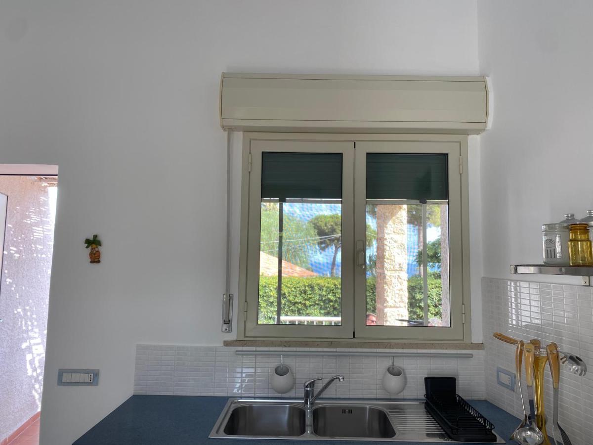 Villa Titti Residence La Bussola Фонтане Бианче Екстериор снимка